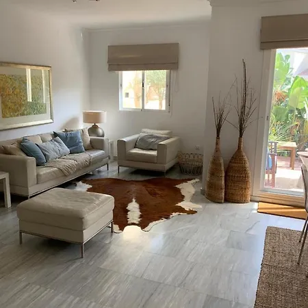 Casa Olivos Holiday home *